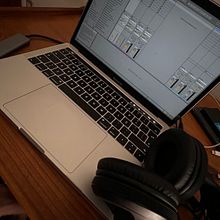 Aprendiendo a producir mi música. Music project by Elias Ruiz - 08.23.2024
