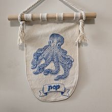 Mi proyecto del curso: Introducción al bordado en blackwork. Embroider, and Textile Design project by Carme Cabal - 08.23.2024