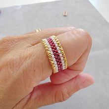 Il mio progetto del corso: Design e creazione di gioielli con perline . % livia_francia tarafından hazırlanan Aksesuar Tasarımı, Sanat ve El Sanatları, Mücevher Tasarımı, Ve Elyaf Sanatları projesi - 08.30.2024