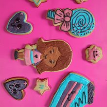 Mi proyecto del curso: Decoración de galletas con royal icing para principiantes. Design, Painting, and DIY project by k_suit - 08.28.2024