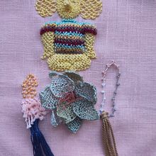 My project for course: Raised embroidery using the knot lace technique. Traditional illustration, Arts, Crafts, Embroider, Fiber Arts, and Textile Design project by jo_hickman - 08.31.2024