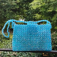 Il mio progetto del corso: Intreccio di perle.. Accessor, Design, Design, and Fashion Design project by roberta.iubini - 09.08.2024