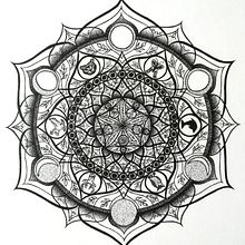 Mijn project van de cursus: De kunst van het tekenen van mandala's: maak geometrische patronen. Drawing & Ink Illustration project by Ilona van Erck - 09.09.2024