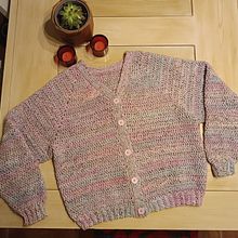 Mi proyecto del curso: Top-down: prendas a crochet de una sola pieza. Crochet, Fashion Design, DIY, Fiber Arts, and Textile Design project by jessicamtnez - 09.14.2024