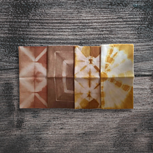 Mi proyecto del curso: Introducción al teñido shibori Ein Projekt aus dem Bereich Modedesign, H, werk, DIY, Textilfärbung und Textildesign von Daniela Cordiano - 15.09.2024