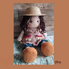 Mi proyecto del curso: Elaboración de muñecas amigurumi románticas. Amigurumi, Arts, Crafts, Crochet, Fiber Arts, Textile Design, To, and Design project by Ara Arroyo - 09.15.2024