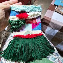 Mi proyecto del curso: Introducción al tejido en telar de bastidor. Un progetto di Interior Design, Design di accessori, Fiber Art, Tessitura e Textile Design di Elena Sanchez Clemente - 18.09.2024