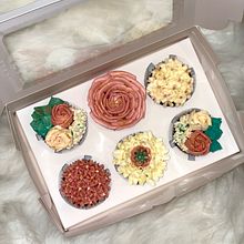 My project for course: Creative Cupcake Decorating Techniques. Design, DIY, Food St, and ling project by alaaelsayed28893 - 09.19.2024