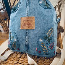 Mi proyecto del curso: Moda upcycling: Crea una mochila con prendas de segunda mano. Projekt z dziedziny Projektowanie mod, Wzornictwo, krawiectwo,  Sz, cie, Upc, cling i DIY użytkownika Laura Ramirez - 10.09.2024