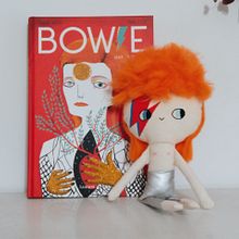 Mi proyecto del curso: Muñecos de tela: diseño, costura y creación de contenido. Projekt z dziedziny Craft, Fotografia na Instagram, Fotografowanie smartfonem, Wzornictwo, krawiectwo, Fotografia produktowa, Portale społecznościowe i Projektowanie zabawek użytkownika Candi Regueiro - 20.09.2024