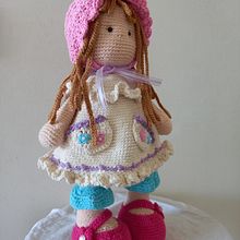 Mi proyecto del curso: Elaboración de muñecas amigurumi románticas. Amigurumi, Arts, Crafts, Crochet, Fiber Arts, Textile Design, To, and Design project by karlavanegas95 - 09.23.2024