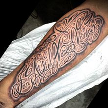 Mi proyecto del curso: Lettering para tatuajes. Projekt z dziedziny  Kaligrafia, T, pografia i Projektowanie tatuaż użytkownika Jovany Cárdenas - 20.09.2024