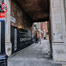 Some pictures around the corner. Un progetto di Fotografia di Cony Giraldo - 03.09.2024