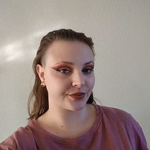 Mijn project van de cursus: Professionele make-up voor fotosessies. Art Direction, Fashion Design, Fashion Photograph, Film, Video, TV, and Portrait Photograph project by Roëlla-Rhose Hoffman - 10.07.2024