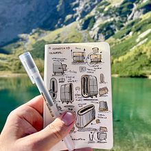 Sketching while hiking. Un proyecto de Diseño, Bocetado y Sketchbook de Adam Miklosi - 07.10.2024