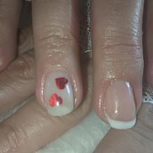 Mi proyecto del curso: Introducción al nail art. Decorative Painting, Design, Traditional illustration, Painting, and Pattern Design project by desire_romero_gonzalez - 10.17.2024