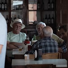 My project for course: Introduction to Street Photography. Un proyecto de Fotografía, Fotografía documental, Fotografía en exteriores, Fotografía Lifest y le de André Ribeiro Fonseca - 18.10.2024