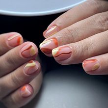 Il mio progetto del corso: Introduzione alla nail art. Projekt z dziedziny Malarstwo dekorac, jne, Design, Trad, c, jna ilustracja,  Malarstwo i Pattern design użytkownika asiacapannini - 21.10.2024