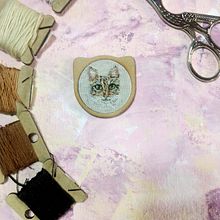 Mi proyecto del curso: Minibordado realista de mascotas. Embroider, Jewelr, Design, and Textile Design project by Romina Encina - 10.15.2024