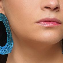 Mi proyecto del curso: Joyería en metal pintada a mano con pátinas y pigmentos. Projekt z dziedziny Projektowanie dodatków, Craft, Malarstwo dekorac, jne, DIY, Projektowanie mod i Projektowanie biżuterii użytkownika Milena Buzolic - 26.10.2024