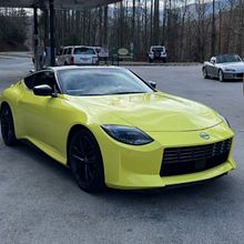 Nissan Z 2023: Sự hài hòa hoàn hảo giữa truyền thống và hiện đại. Un proyecto de Ilustración tradicional, Publicidad y Motion Graphics de katavina_camera - 26.10.2024