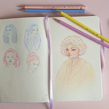 Mon projet du cours : Dessin de portraits expressifs aux crayons de couleur . Desen în creion colorat, Desen, Desen de portret și Caiet de schițe de so_lae - 10.28.2024