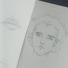 Caderno de esboços: Aprimorando a anatomia. Artistic Drawing, Drawing, Portrait Drawing, Sketchbook, and Sketching project by Gabriella Cezar Ribeiro - 10.30.2024