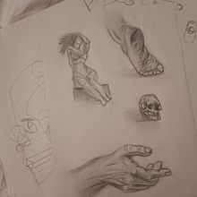 Mi proyecto del curso: Dibujo anatómico para principiantes. Un progetto di Belle arti, Disegno, Disegno a matita, Disegno realistico, Disegno anatomico e Bozzetti di paula_travesi - 01.11.2024
