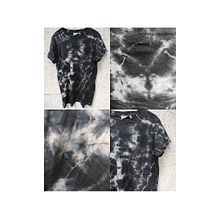 Mein Abschlussprojekt für den Kurs: Tie-Dye-Färbetechnik: Batik-Muster für deine Kleidung. Arts, Crafts, Fashion Design, DIY, Textile D, eing, and Textile Design project by reaction46 - 11.02.2024