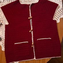 Mi proyecto del curso: Top-down: prendas a crochet de una sola pieza. Crochet, Fashion Design, DIY, Fiber Arts, and Textile Design project by Karen Patricia Aldana Palma - 11.04.2024