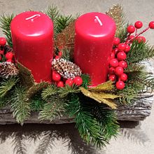 Rosso Natale . Floral, and Plant Design project by federica_urso - 11.08.2024