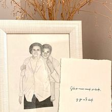 Dibujo Abuela y nieta. Projekt z dziedziny Design, R, sunek ołówkiem,  R, sunek, Portret, R, sunek realist, czn,  R, sunek art, st, czn,  Sztuki piękne, Fotografia i Fotografia portretowa użytkownika Marta Sánchez - 12.11.2024