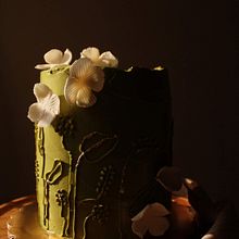 Mi proyecto del curso: Flores de azúcar para cake design. DIY, Decoração de bolos, Design de bolos, Arte comestível, e Flores de açúcar projeto de Idalia Rabelo - 14.11.2024