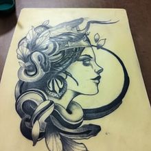 Mi proyecto del curso: Diseño de tatuaje neotradicional. Un proyecto de Ilustración digital, Dibujo y Diseño de tatuajes de Emmanuel Hdez - 15.11.2024