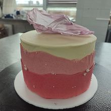 Aprendizaje . Buttercream, and Fondant project by katherine_figueredo_mvz - 11.20.2024