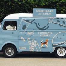 South Gate Kasauli Food Truck Design. Projekt z dziedziny Design,  Reklama, W, darzenia, Projektowanie powierzchni h, low i ch użytkownika fireboltrain - 21.11.2024