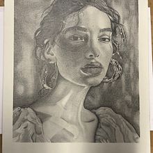 Retrato a lápiz. Traditional illustration, Portrait Drawing, and Pencil Drawing project by Regina Velazquez - 10.10.2024
