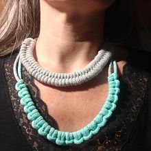 Il mio progetto del corso: Gioielli in corda per principianti: crea le tue collane. Arts, Crafts, Jewelr, Design, Macramé, and Textile Design project by poimandres11 - 11.26.2024