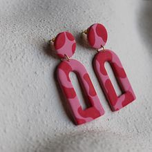 merhaba, ben Seray. 2 yıldır polimer kil ile ilgili araştırmalar yapıyorum.Kendimi geliştirmek için kurslarınızı izliyorum.Sculpey souffle kil kullanmayı çok seviyorum.. Accessor, Design, Arts, Crafts, DIY, Jewelr, and Design project by sunshine192535 - 12.01.2024