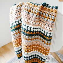 Riverbed Blanket. Un progetto di Uncinetto di Daniela Jaimalis - 02.12.2024