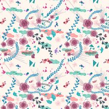 Free flowing floral project. Pattern Design, Printing, Fashion Design, and Digital Illustration project by Lucía Inthesky - 12.08.2024