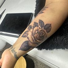 Mi proyecto del curso: Tatuaje botánico con puntillismo. Tattoo Design, Traditional illustration, and Botanical Illustration project by Gerson Juarez faijo - 12.09.2020