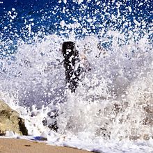 SPLASH. Un proyecto de Fotografía, Fotografía digital, Fotografía documental y Composición fotográfica de Mariona Schergna - 23.12.2024