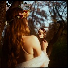 Gracia y Reflejos. Un projet de Photographie de Beatriz Tamarit Carabias - 24.12.2024