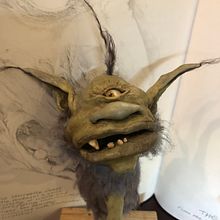 Brian Froud's "The Fachan". Un progetto di Artigianato, Character design, Arte concettuale, Belle arti e Scultura di rebecca.graham.c - 31.12.2024