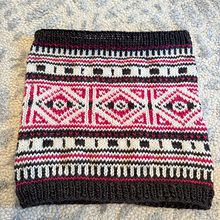 So fun and approachable. Used Juniper moons moonshine - soft and squishy. Accessor, Design, DIY, Fashion Design, Fiber Arts, Knitting, and Textile Design project by deborah_gutman_md - 12.31.2024