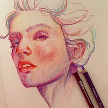 Portrait with colored pencils. Projekt z dziedziny R, sowanie kredkami,  R, sunek, Portret i Sketchbook użytkownika alecsandra_ada - 01.01.2025