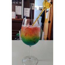 Molotov . Beverages project by Melina Bazán - 01.03.2025