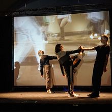 A QUEI TEMPI. Projekt z dziedziny Projektowanie graficzne, Fotografia, Narracja, Kreat, wność,  Animacja, Projektowanie c, frowe,  Architektura,  Motion graphics, Film,  Kolaż, Projektowanie produktu c i frowego użytkownika Andrea Merchán - 08.01.2025