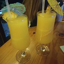 Perfect Pineapple Cocktail. Un progetto di Bev e e di kaylee_pienaar19 - 09.01.2025
